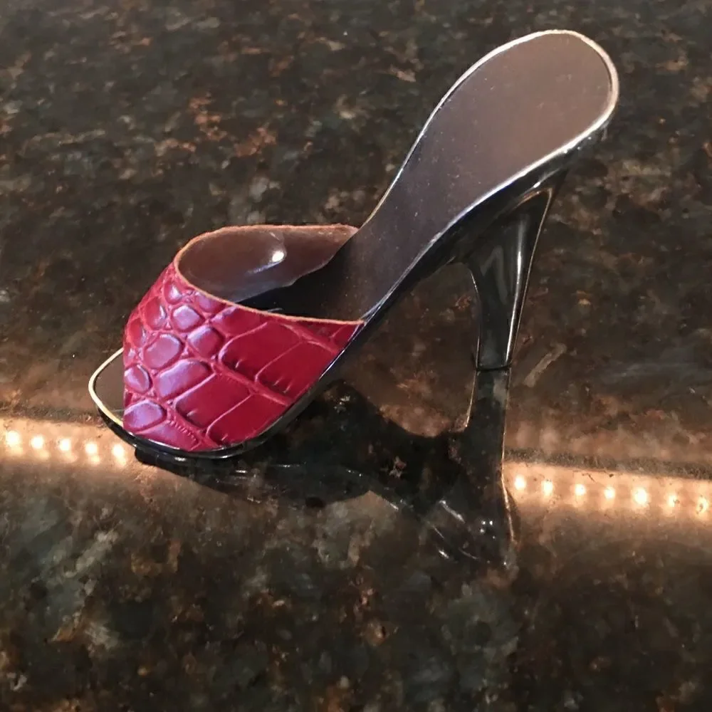 RED SNAKESKIN High Heel Bottle Opener!